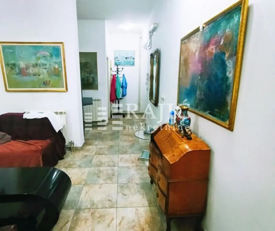 Rent, office space, 40m², Savski Venac, Beograd