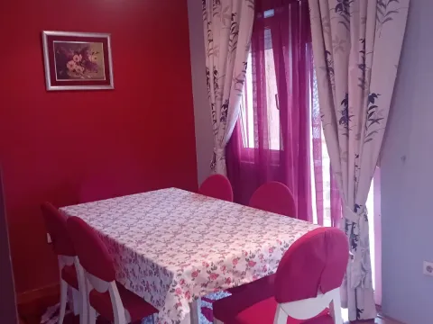 Rent, two bedroom apartment, 75m², Stari Aerodrom, Podgorica - image 9