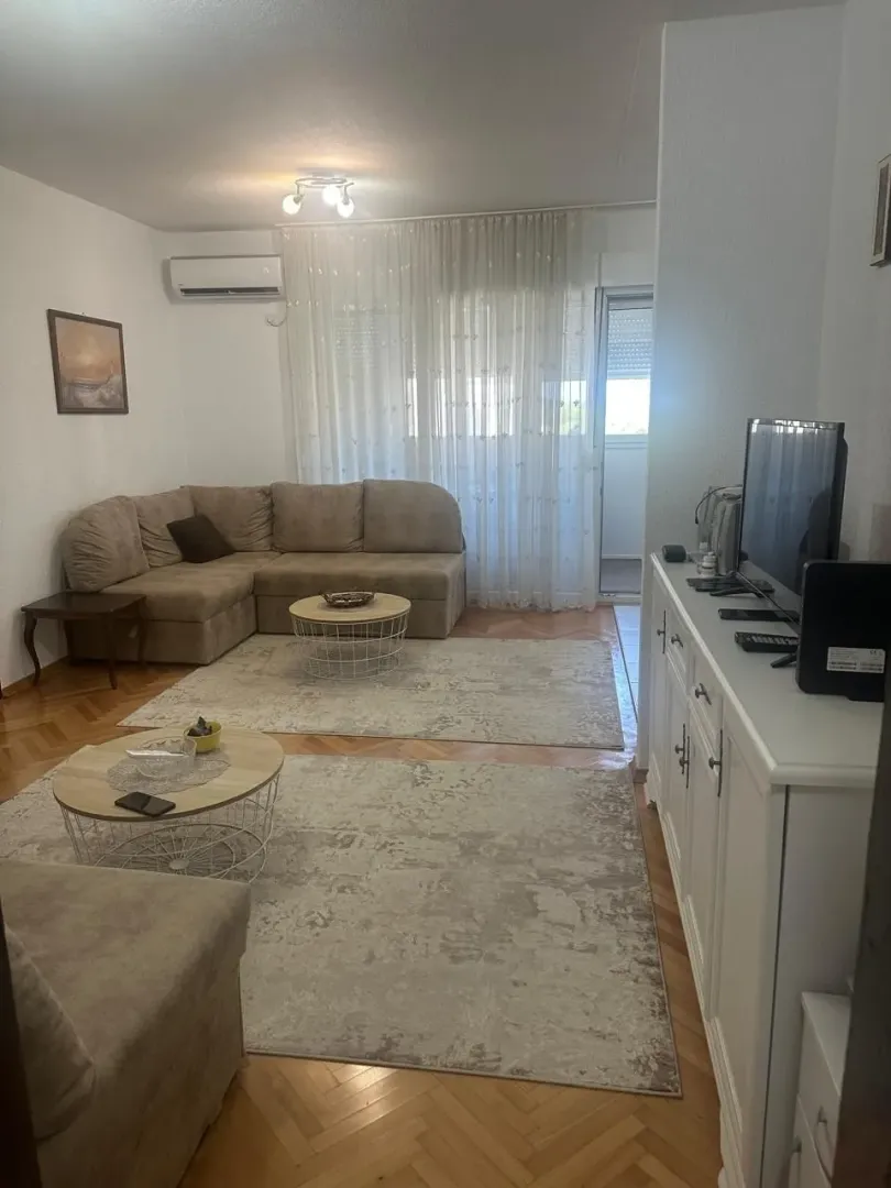 Sale, three bedroom apartment, 76m², Centar, Bar