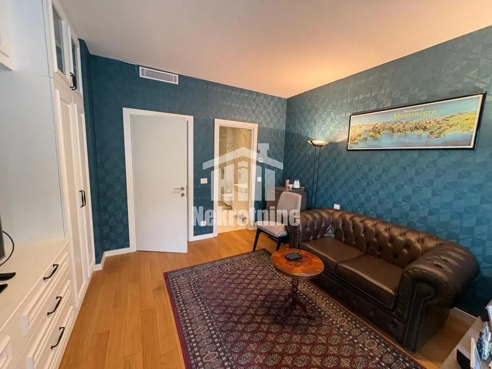 Sale, three bedroom apartment, 95m², Novi Beograd Blok 65, Novi Beograd Sve Podlokacije