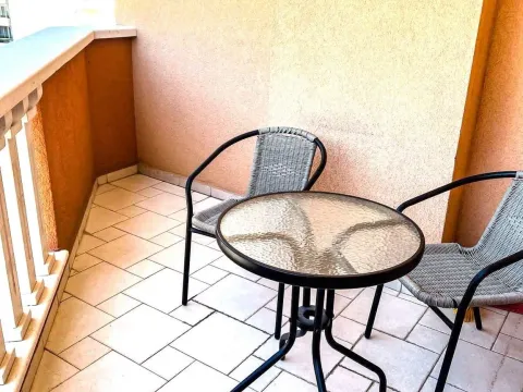 Rent, one bedroom apartment, 50m², Rozino, Budva - image 5