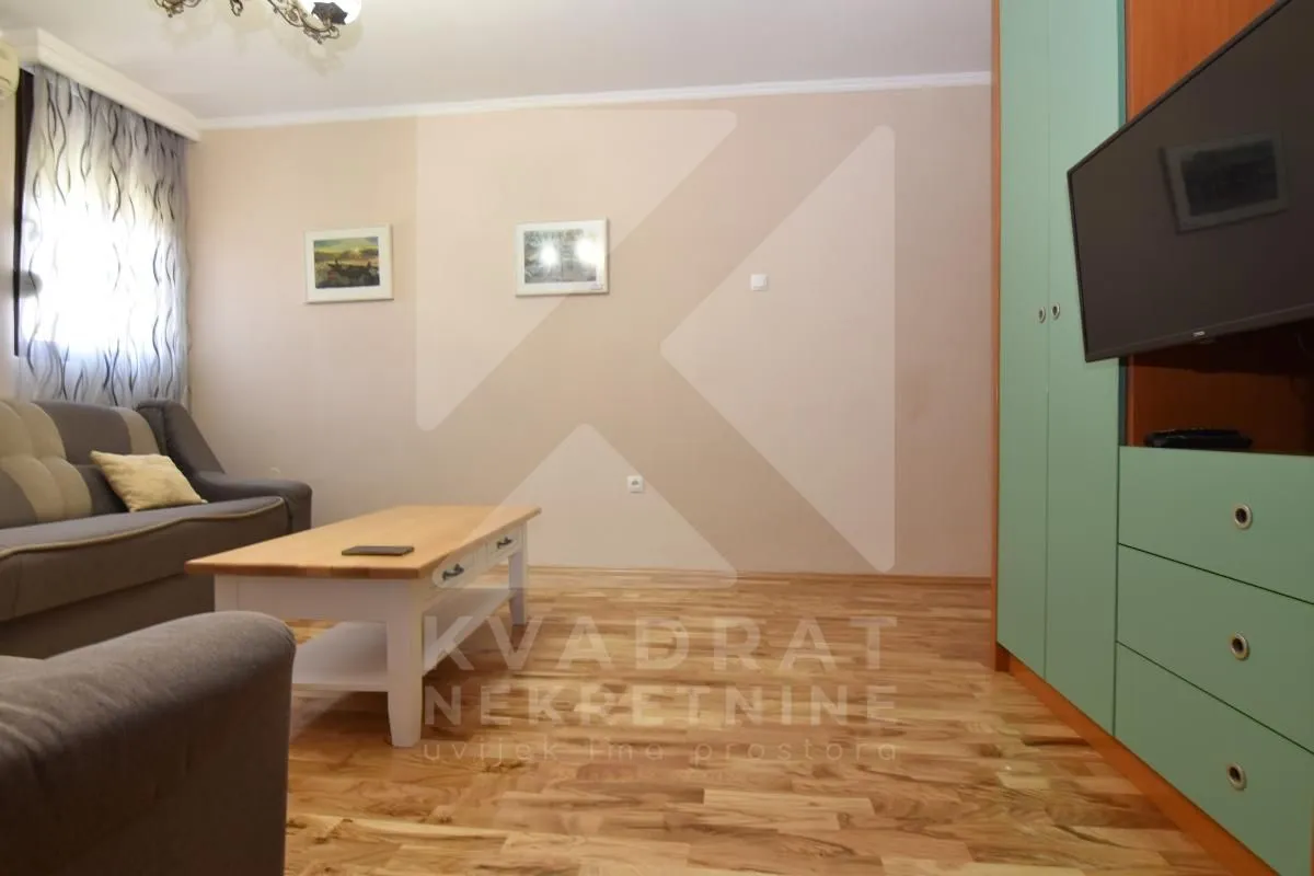 Rent, one bedroom apartment, 50m², Blok 5, Podgorica