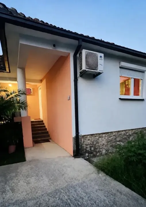 Prodaja, kuća, 175m², Zagorič, Podgorica