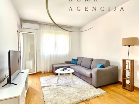 Izdavanje, jednosoban stan, 48m², New City, Podgorica - image 2
