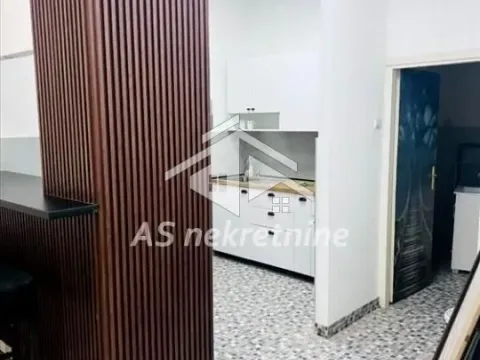 Izdavanje, četvorosoban stan, 107m², Stari Grad, Beograd - image 10