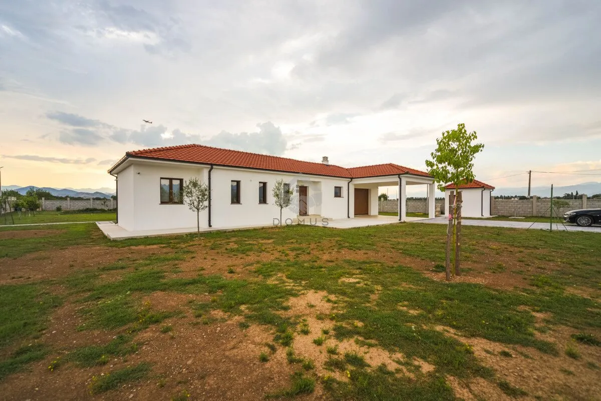 Rent, house, 100m², Zeta, Podgorica