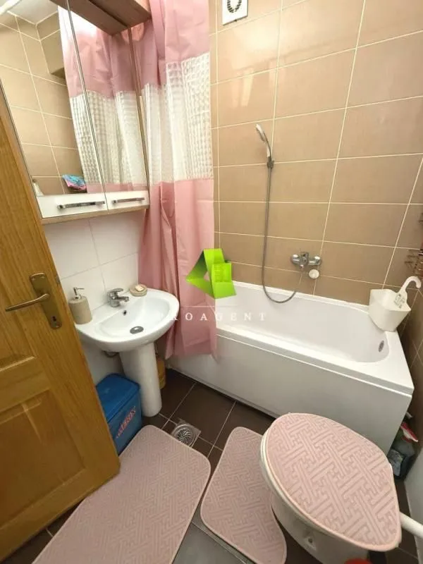Prodaja, trosoban stan, 67m², Pantelej, Niš
