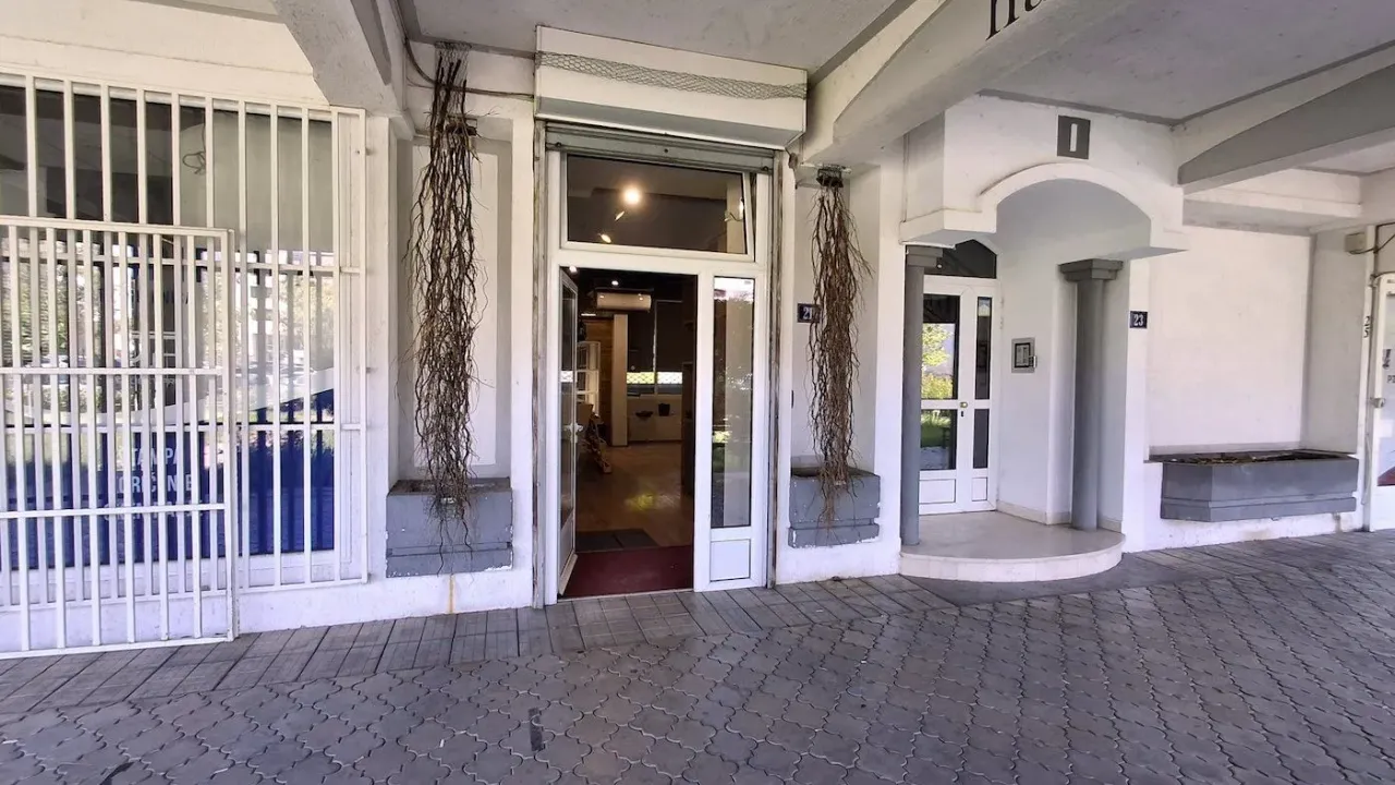 Izdavanje, poslovni prostor, 92m², Preko Morače, Podgorica