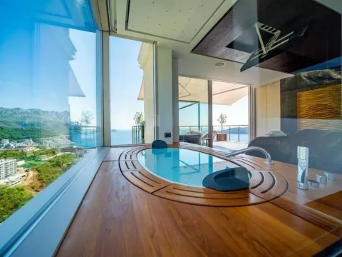 Sale, two bedroom apartment, 168m², Bečići, Budva - image 2