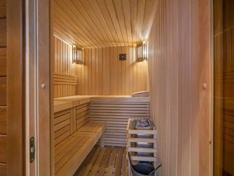 Rent, house, 600m², Blizikuće, Budva - image 27