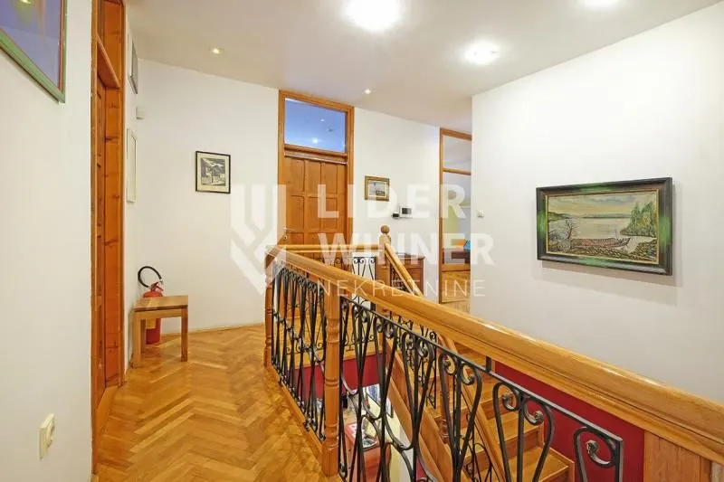 Sale, apartment, 281m², Voždovačka Crkva, Voždovac Sve Podlokacije