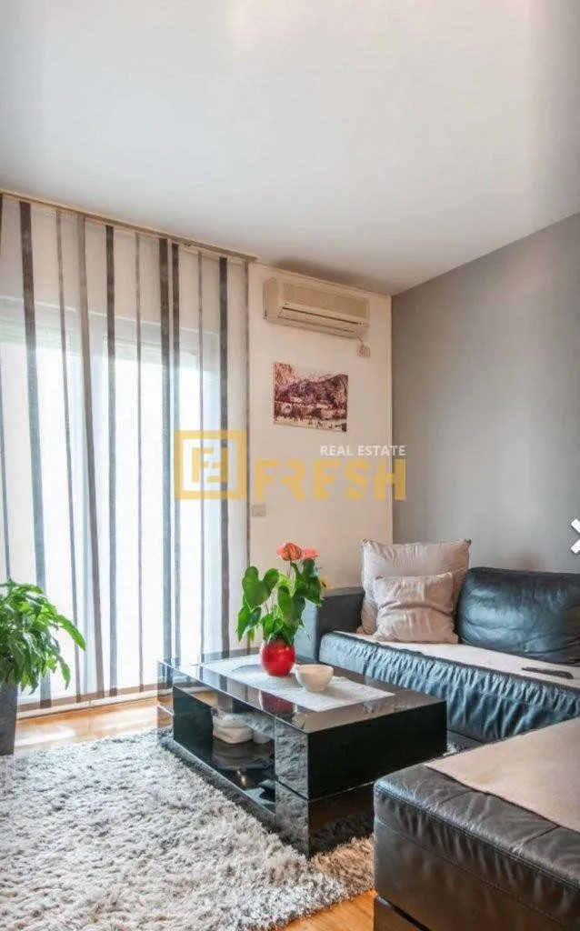Sale, two bedroom apartment, 106m², Tivat, Crna Gora