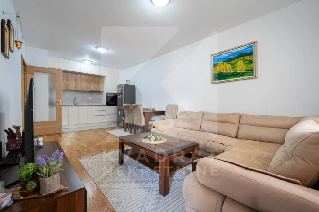 Prodaja, jednosoban stan, 45m², Stari Aerodrom, Podgorica