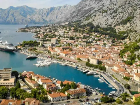 Sale, house, 1000m², Kotor, Crna Gora - image 3