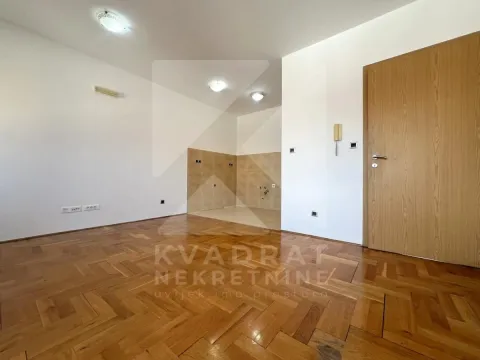Izdavanje, jednosoban stan, 43m², Zabjelo, Podgorica - image 3