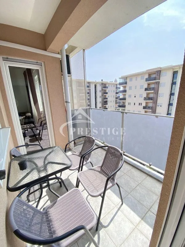 Rent, two bedroom apartment, 70m², City Kvart, Podgorica