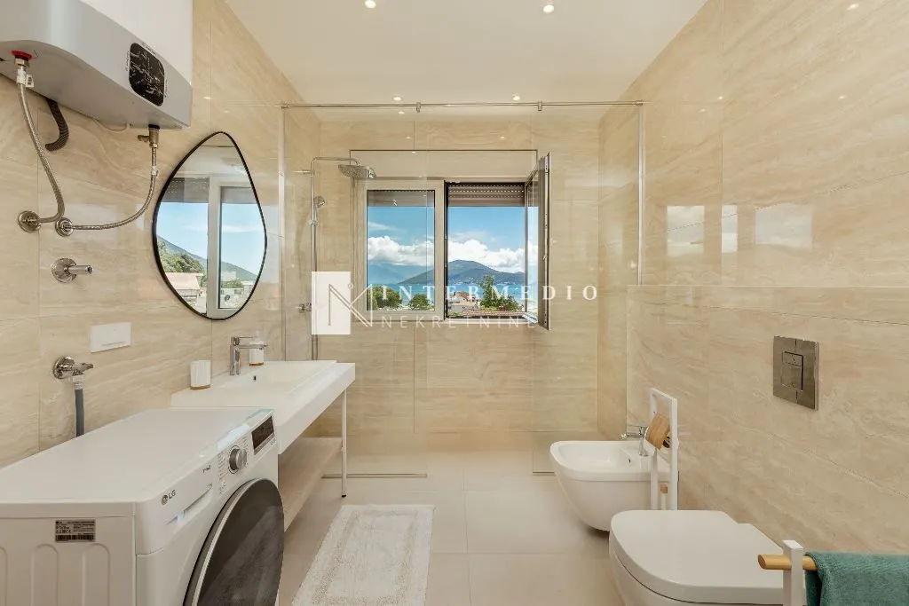 Prodaja, jednosoban stan, 92m², Igalo, Herceg Novi
