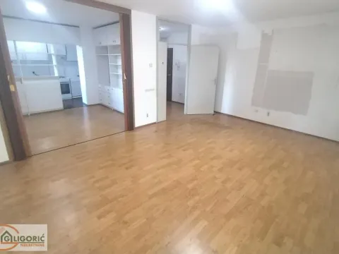 Prodaja, trosoban stan, 87m2, Čukarica, Beograd Prodaja, trosoban stan, 87m2, Čukarica, Beograd