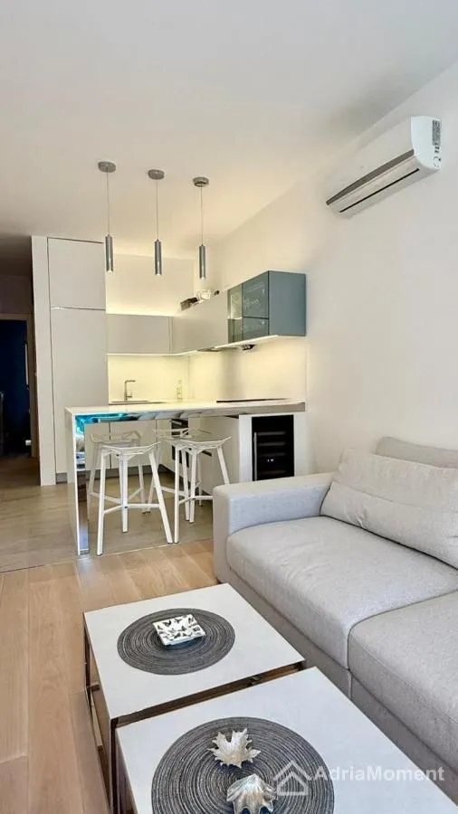 Sale, two bedroom apartment, 58m², Bečići, Budva