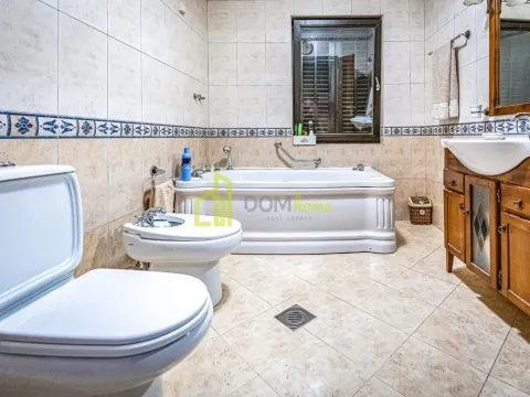 Sale, house, 280m², Masline, Podgorica - image 24