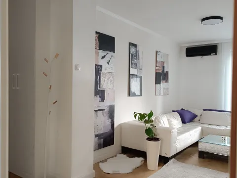 Izdavanje, dvosoban stan, 70m², Preko Morače, Podgorica - image 3