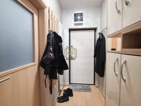 Prodaja, jednosoban stan, 44m², Stari Aerodrom, Podgorica - image 5