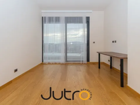 Izdavanje, trosoban stan, 120m², Podgorica, Crna Gora - image 18