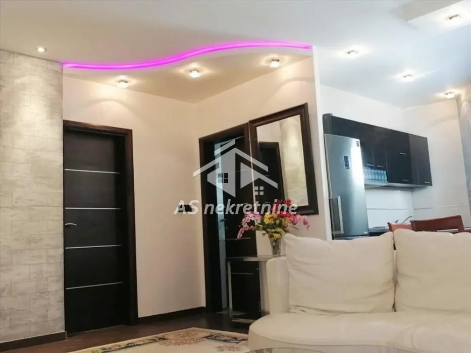Izdavanje, dvosoban stan, 53m², Lekino Brdo, Voždovac Sve Podlokacije