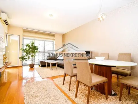 Rent, three bedroom apartment, 100m², Blok 6, Podgorica - image 2