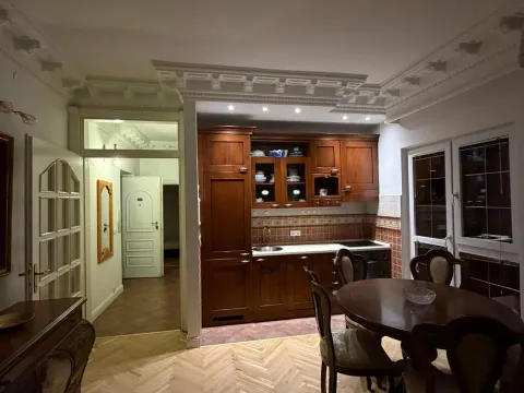 Izdavanje, dvosoban stan, 79m², Centar, Podgorica - image 3