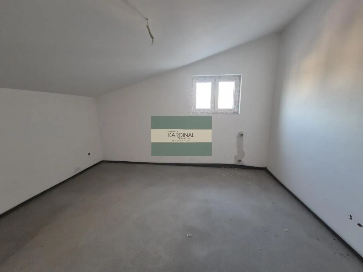 Prodaja, stan, 222m², Centar, Jagodina