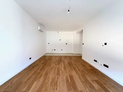 Prodaja, dvosoban stan, 63m², Tološi, Podgorica - image 3