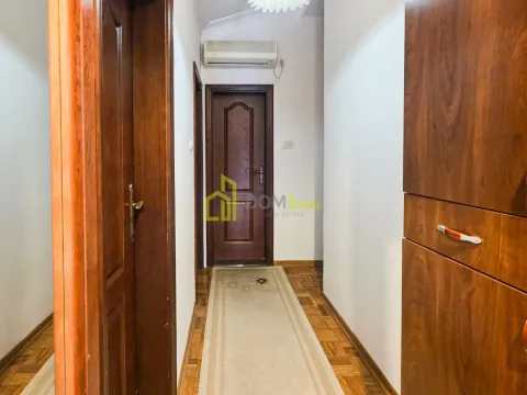 Prodaja, trosoban stan, 80m², Stari Aerodrom, Podgorica - image 4