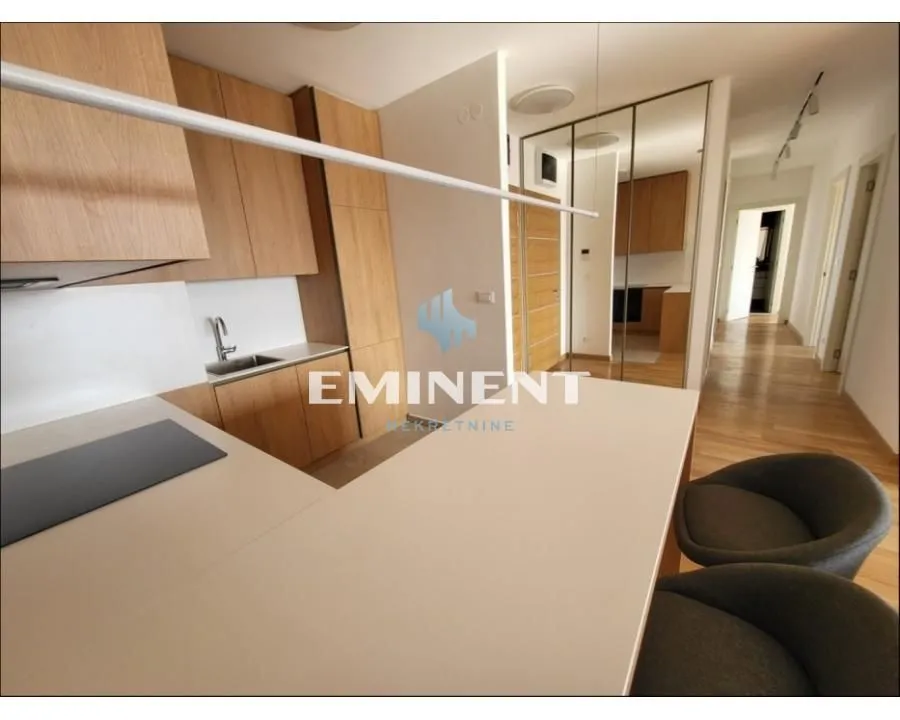 Rent, four bedroom apartment, 100m², Novi Beograd Blok 65, Novi Beograd Sve Podlokacije