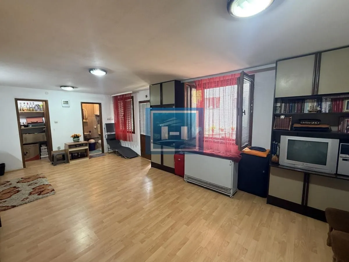 Prodaja, kuća, 160m², Trnava, Jagodina