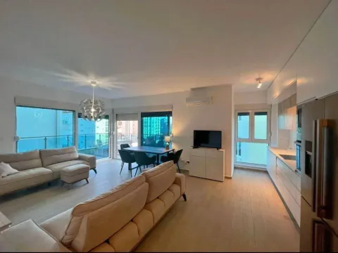 Prodaja, dvosoban stan, 89m², Bečići, Budva - image 1