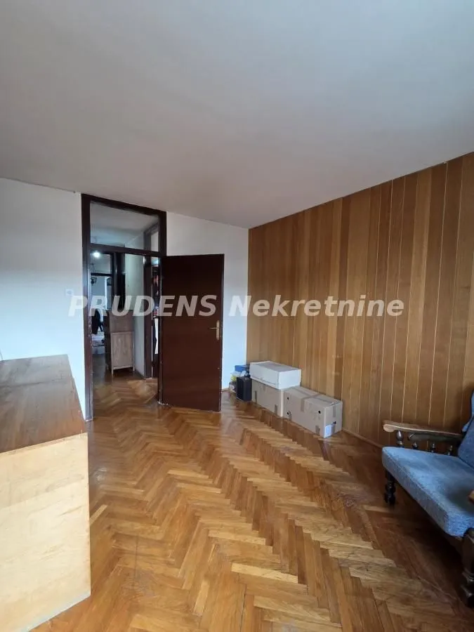 Sale, four bedroom apartment, 114m², Centar Sve Podlokacije, Beograd