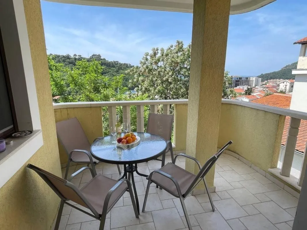 Prodaja, jednosoban stan, 48m², Petrovac, Budva