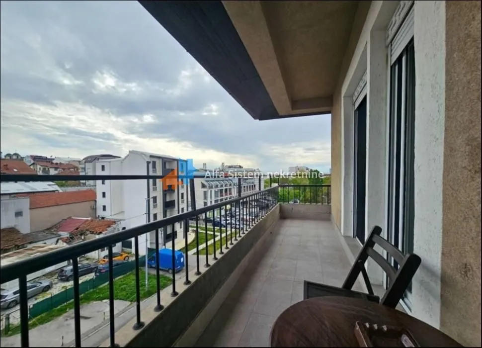 Rent, three bedroom apartment, 61m², Južni Bulevar, Vračar Sve Podlokacije