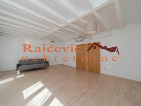 Prodaja, dvosoban stan, 68m², Centar, Stara Pazova - image 2