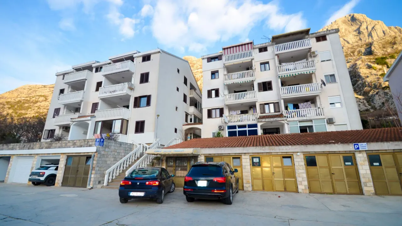 Sale, apartment, 95m², Kotor, Crna Gora