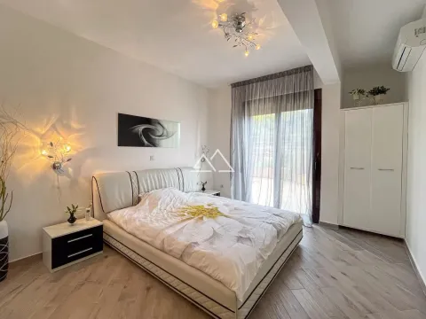 Sale, two bedroom apartment, 242m², Dobra Voda, Budva - image 10