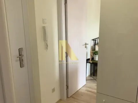 Izdavanje, jednosoban stan, 37m², Sajmište, Novi Sad - image 7