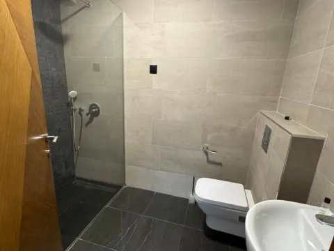 Rent, two bedroom apartment, 72m², Ljubović, Podgorica - image 5