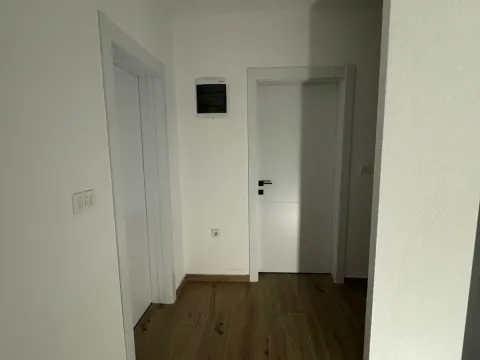Rent, two bedroom apartment, 65m², Donja Gorica, Podgorica - image 5