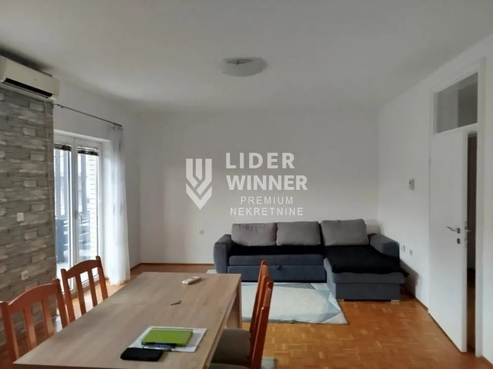 Izdavanje, četvorosoban stan, 88m², Brace Jerković, Voždovac Sve Podlokacije