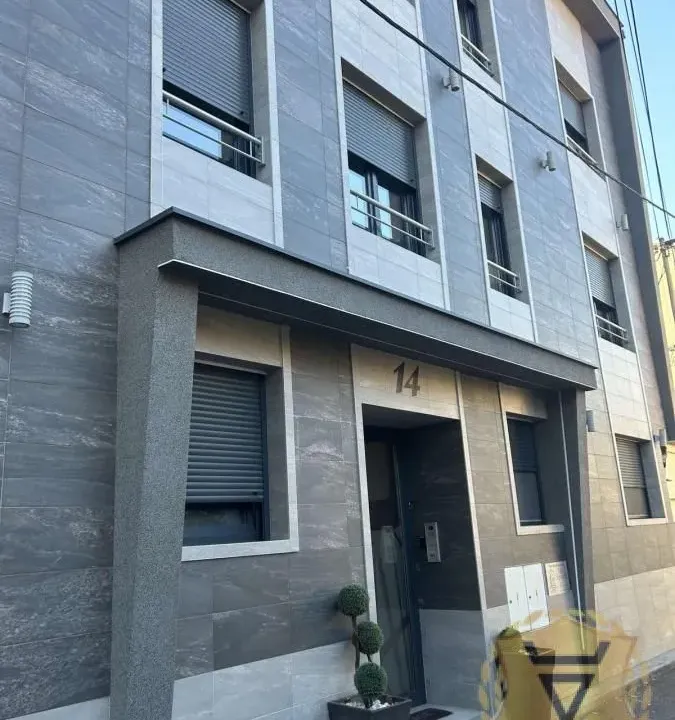 Izdavanje, stan, 107m², Denkova Basta, Zvezdara Sve Podlokacije