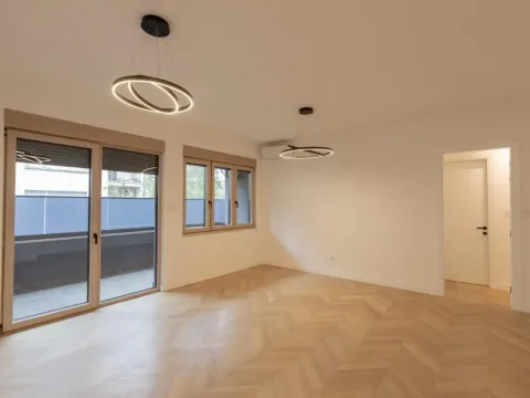 Sale, four bedroom apartment, 114m², Stari grad, Novi Sad - image 6