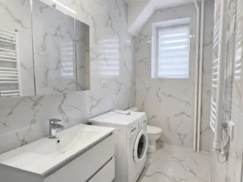 Izdavanje, trosoban stan, 61m², Savski Trg, Beograd - image 8