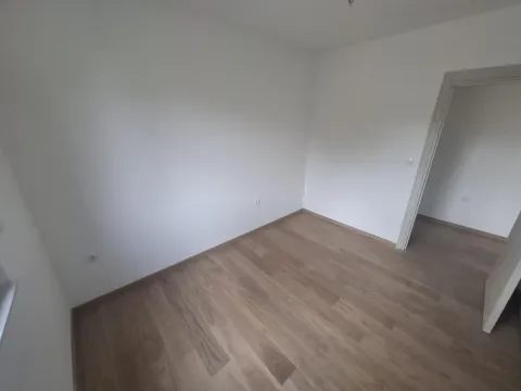 Prodaja, dvosoban stan, 42m², Salajka, Novi Sad Sve Podlokacije - image 6